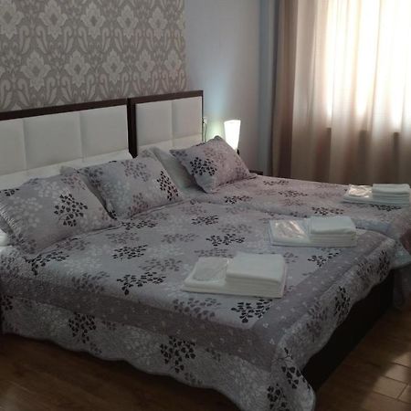 Hotel Stal+ Тбилиси Екстериор снимка